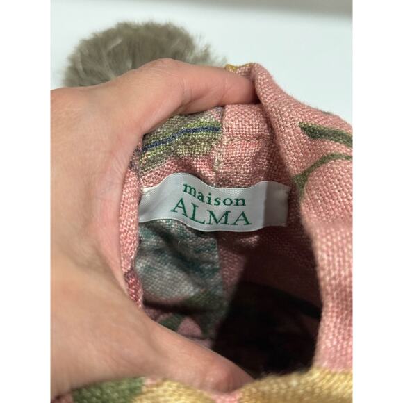 Maison Alma Paraiso Rose Bucket Handbag with Removable Strap - Picture 8 of 13